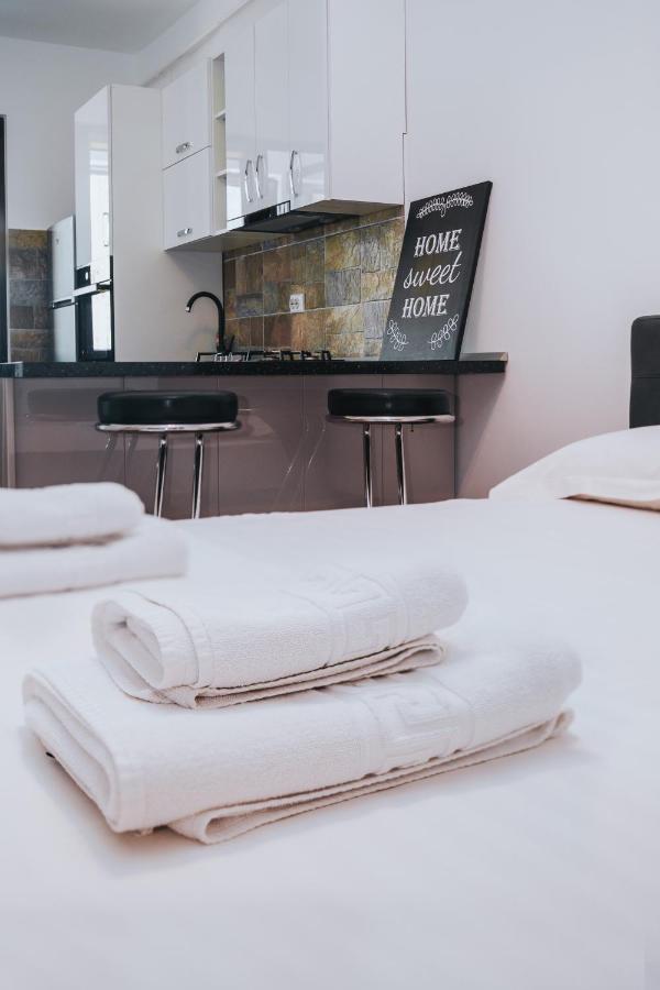 Urban Apartments And Studios - City Center 이아시 외부 사진